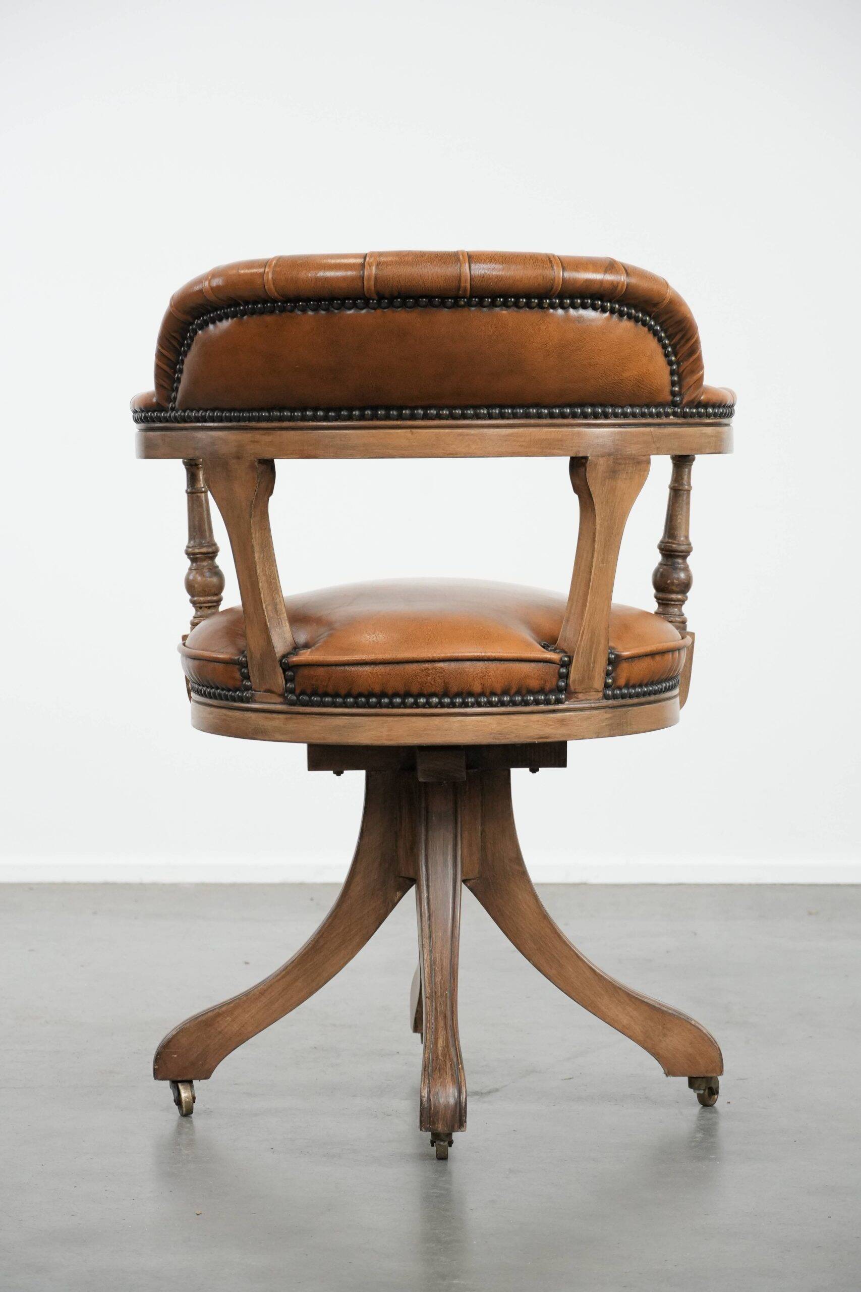 Chaise de bureau chesterfield en cuir de vache classique et intemporelle de style anglais