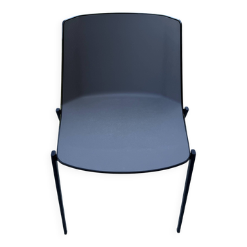 Chaise MDF Italia – AIKU, design Jean-Marie Massaud