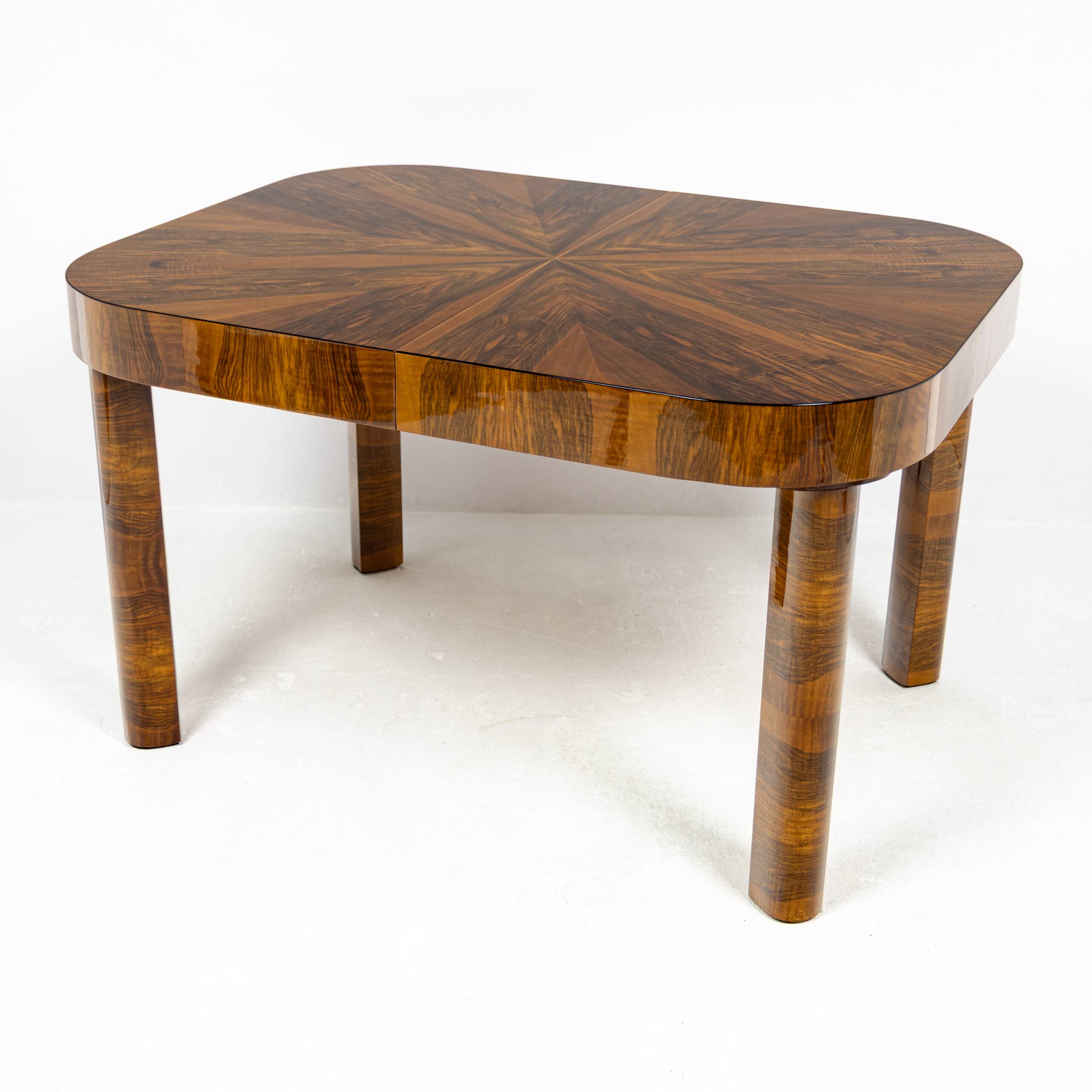 Table extensible Art Déco moderniste en noyer 1930–1944