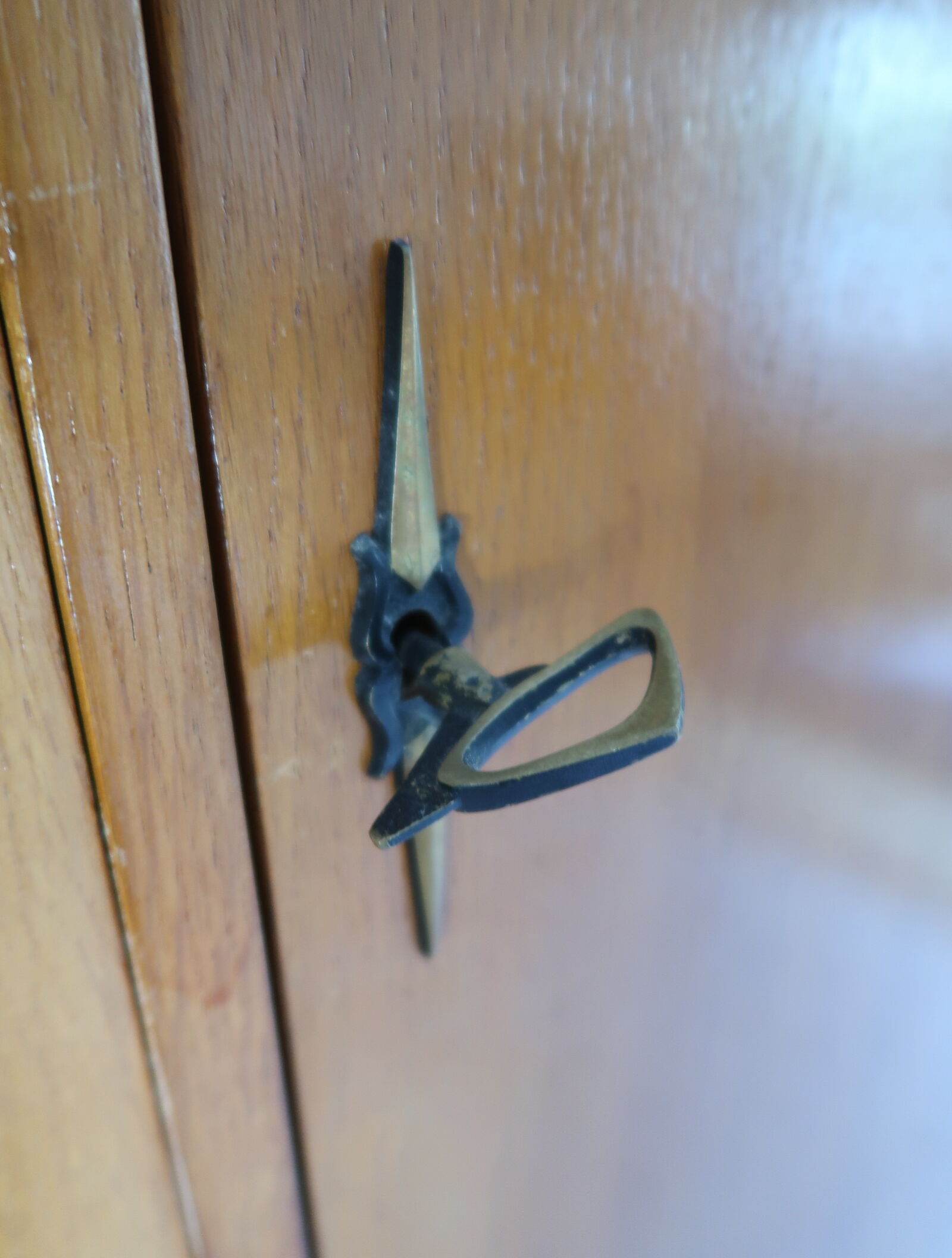 Armoire secrétaire