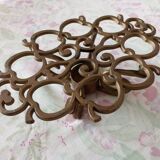 Trivet