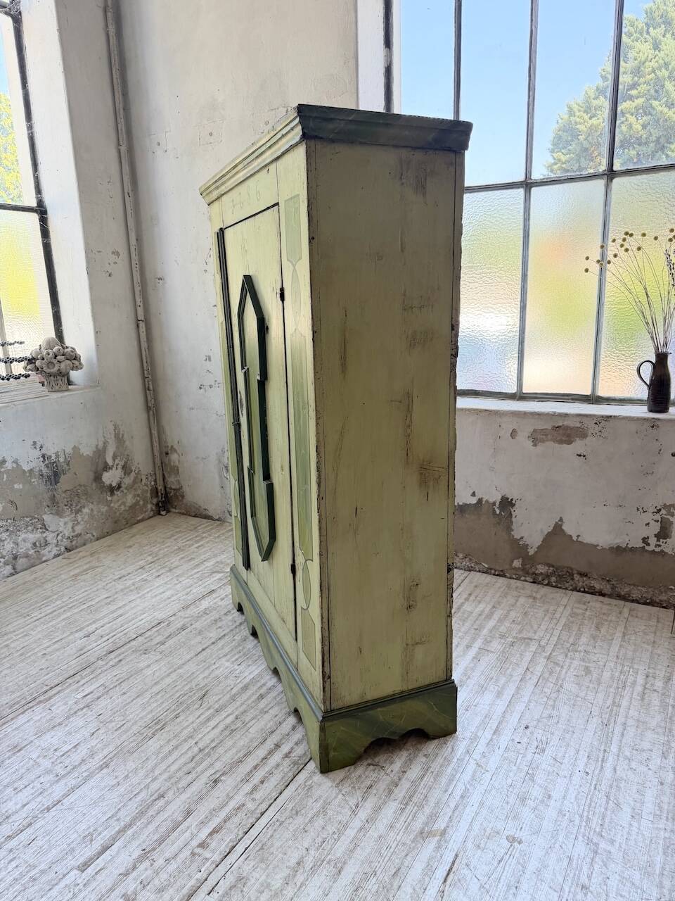 Armoire polychrome alsacienne 1800