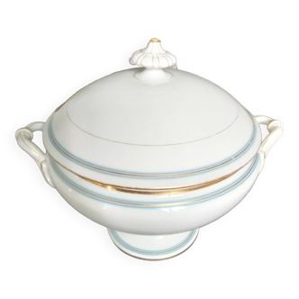 Art Nouveau porcelain soup tureen from Paris.