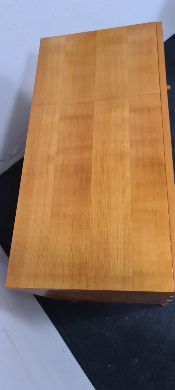 Vintage chest of drawers