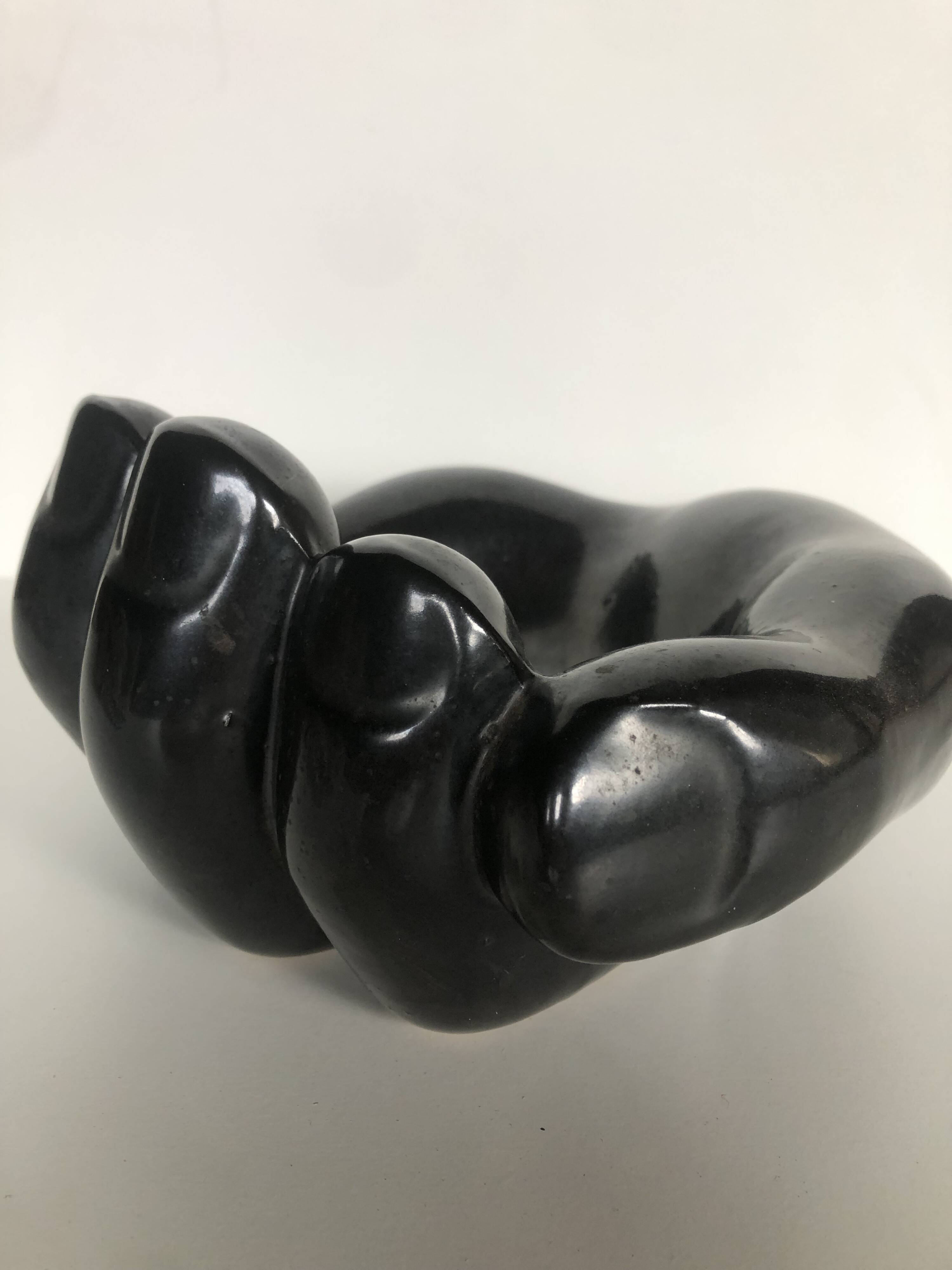 Ceramic pocket emptier