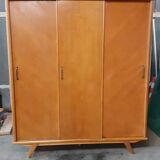 Compass feet cabinet