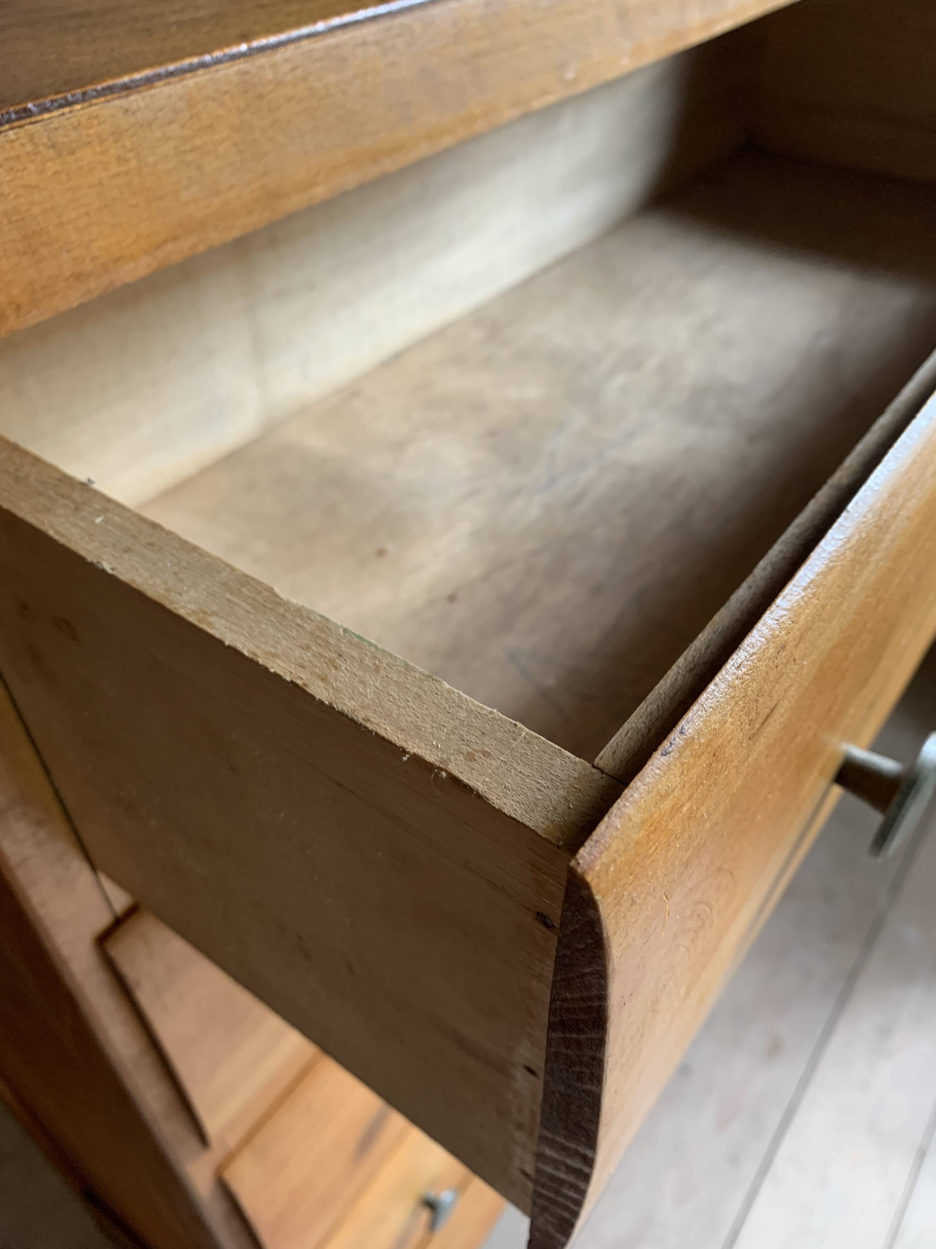 Vintage chest of drawers
