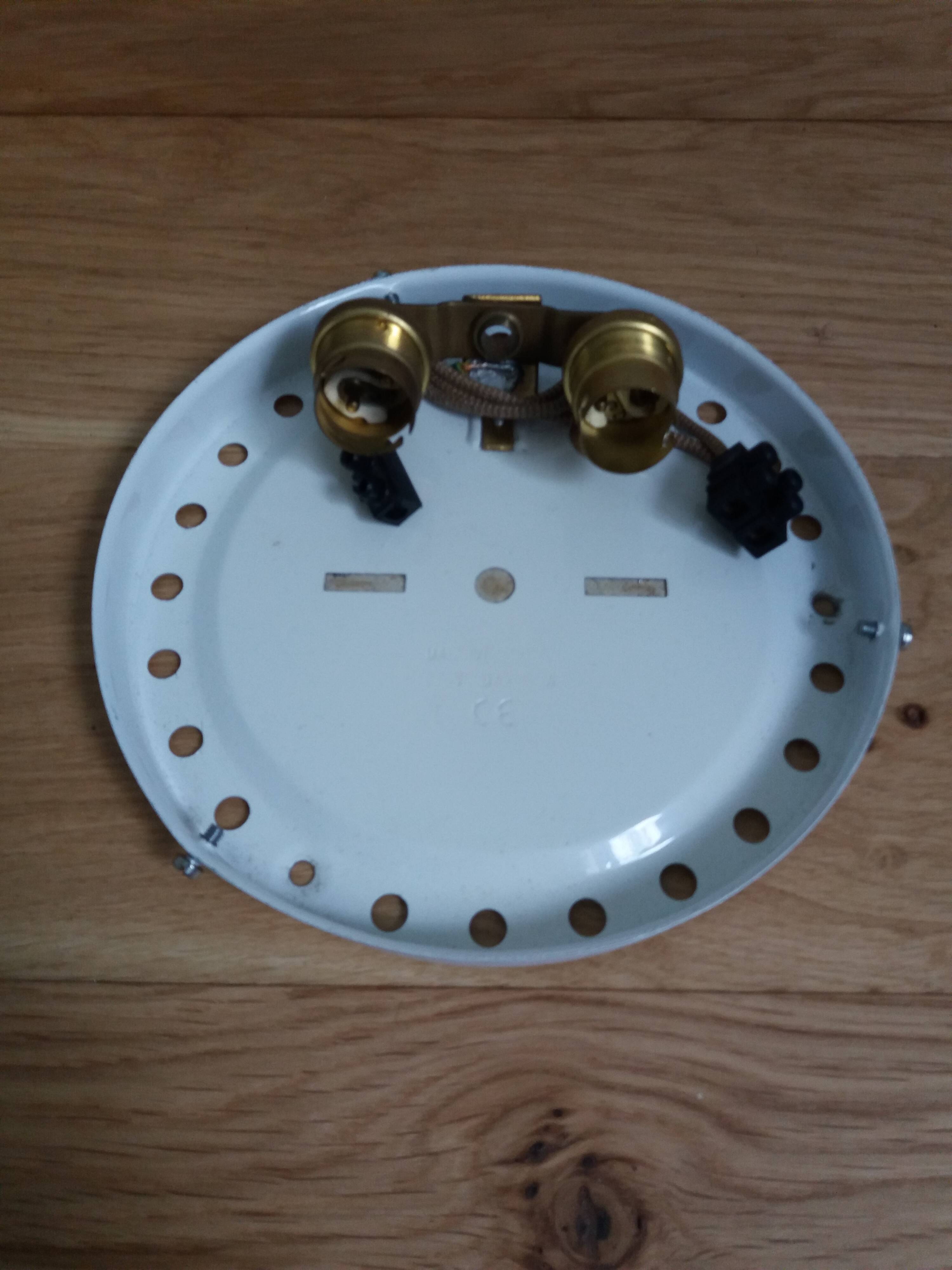 Globe ceiling light in molded glass