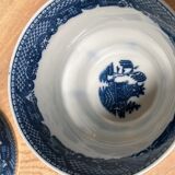 2 fine porcelain cups