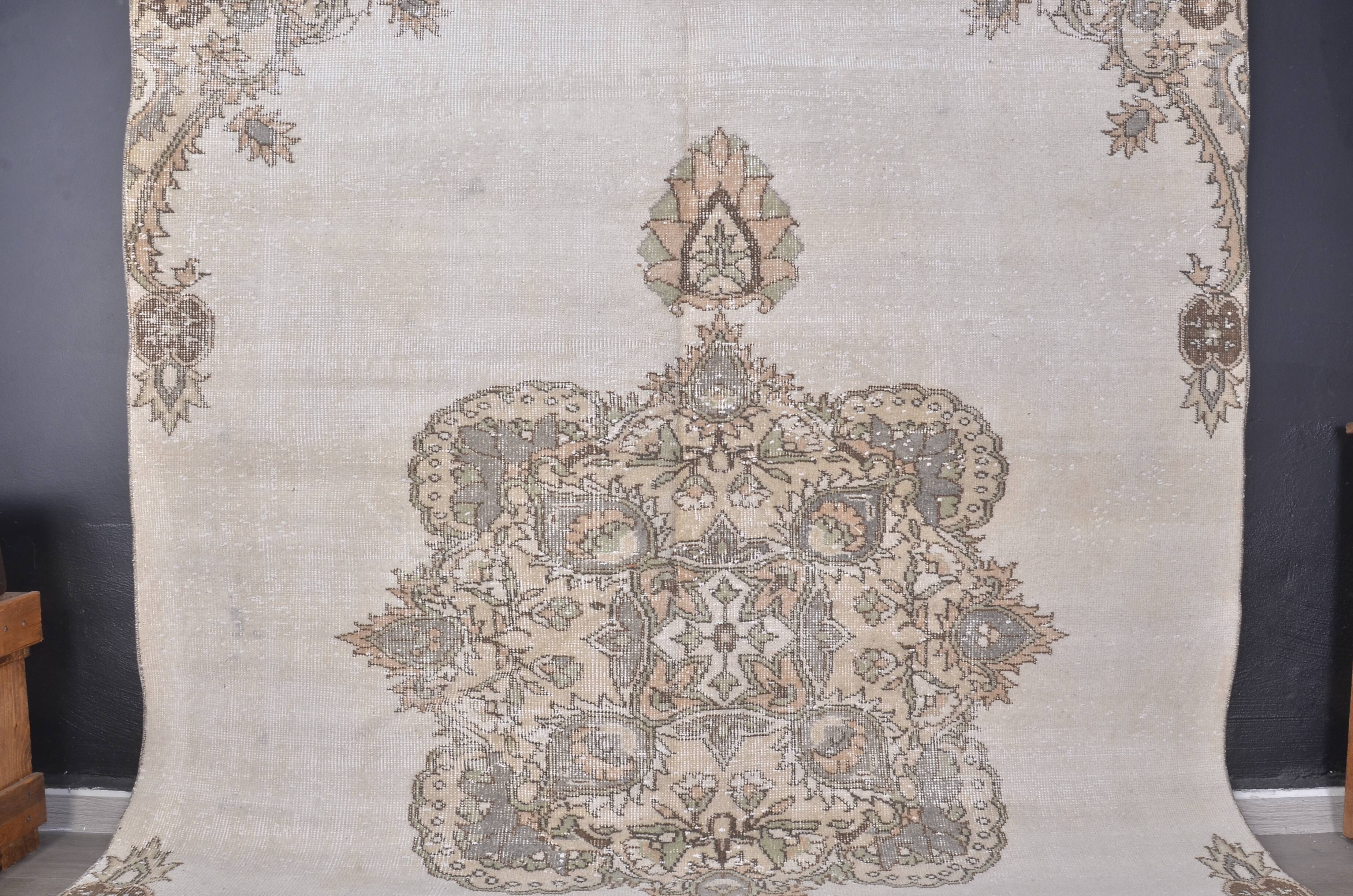Oushak Anatolian Floral Carpet sku 1321