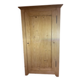 Hat cabinet