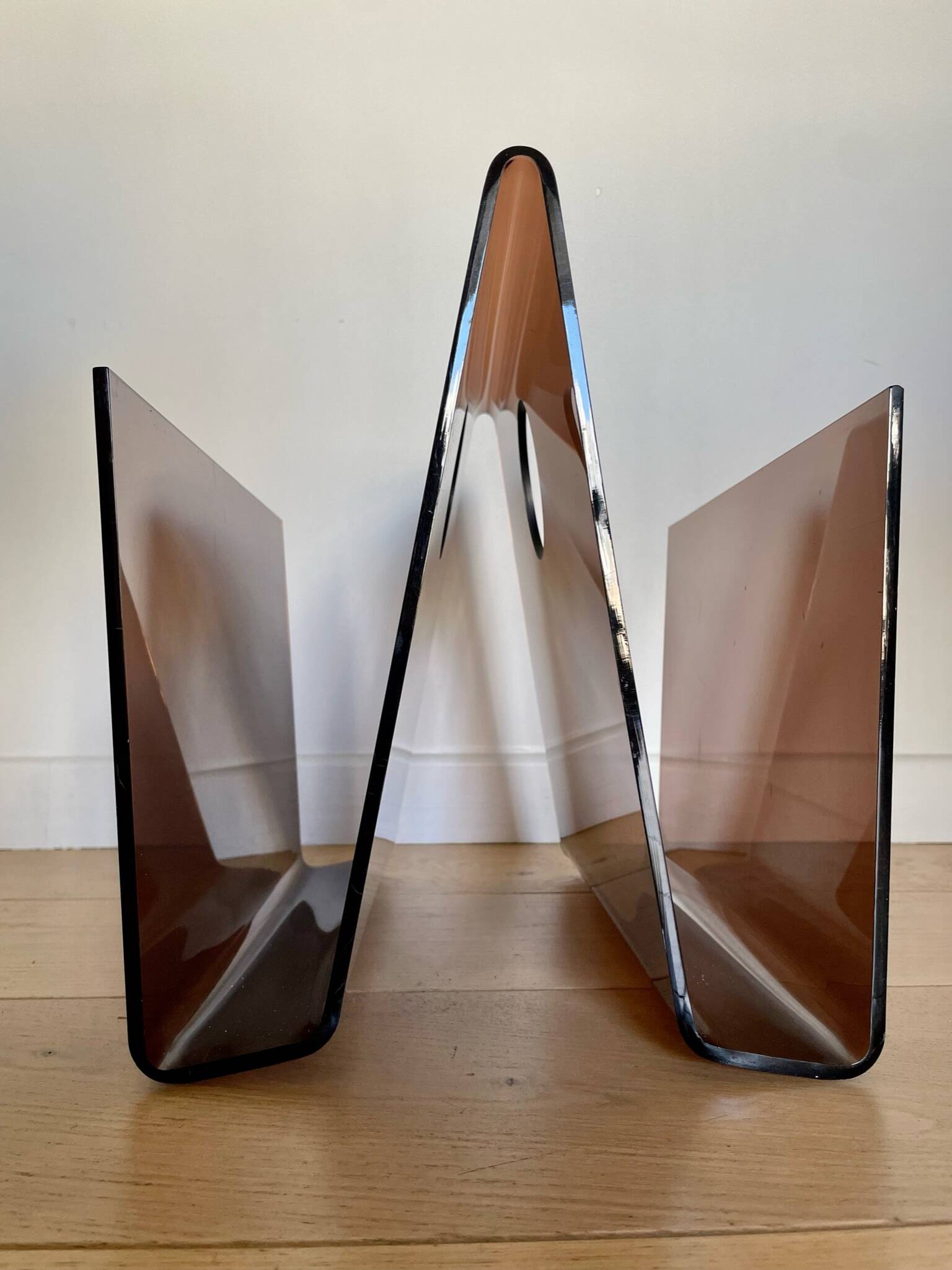 Smoked plexiglass magazine/vinyl rack