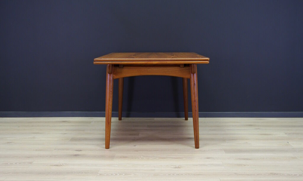 Wooden table, model AT-312, Danish design, 1960s, designer: Hans J. Wegner
