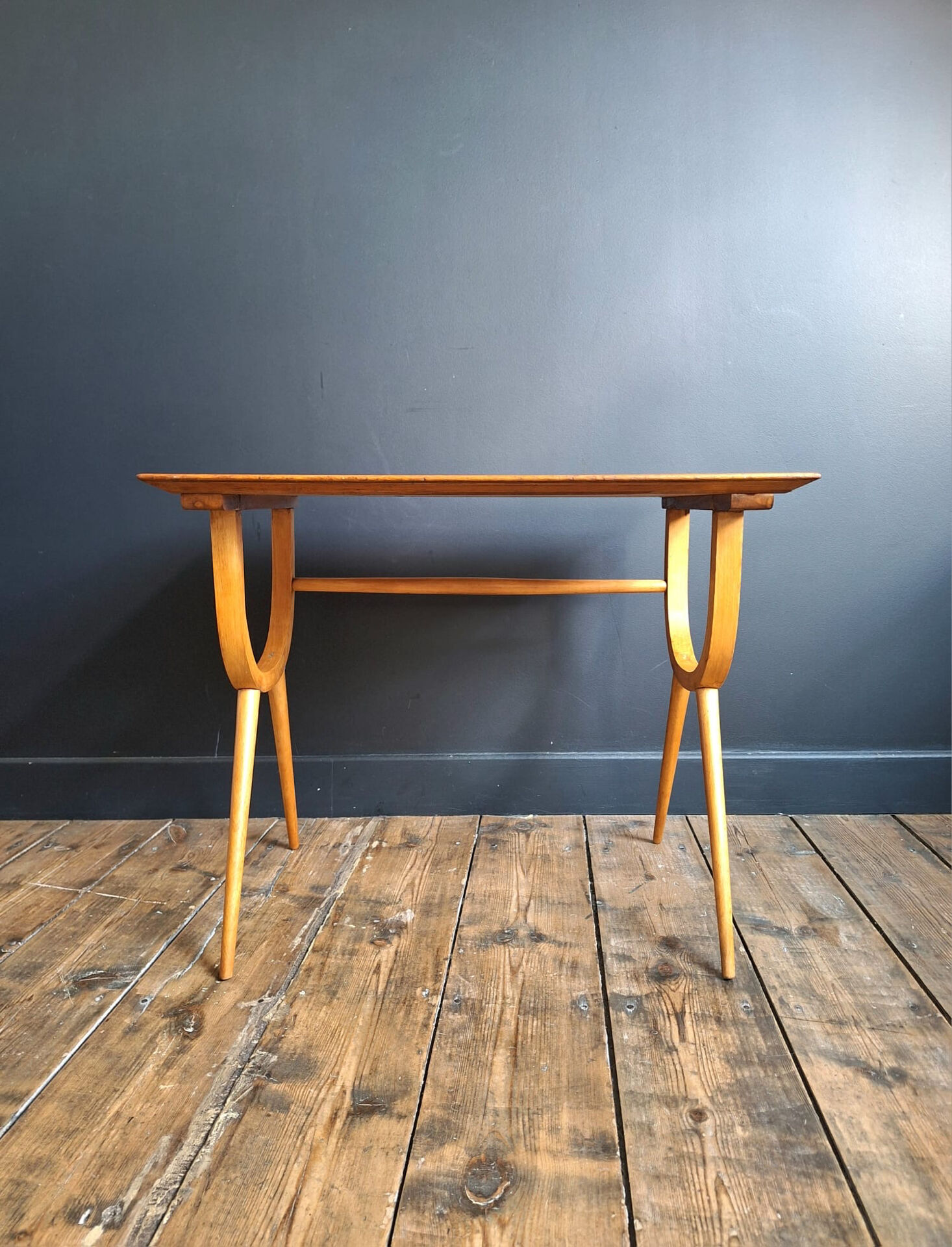 Vintage coffee table, side table, pedestal table.