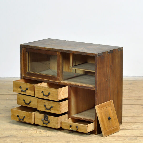 Cabinet japonais, vers 1930