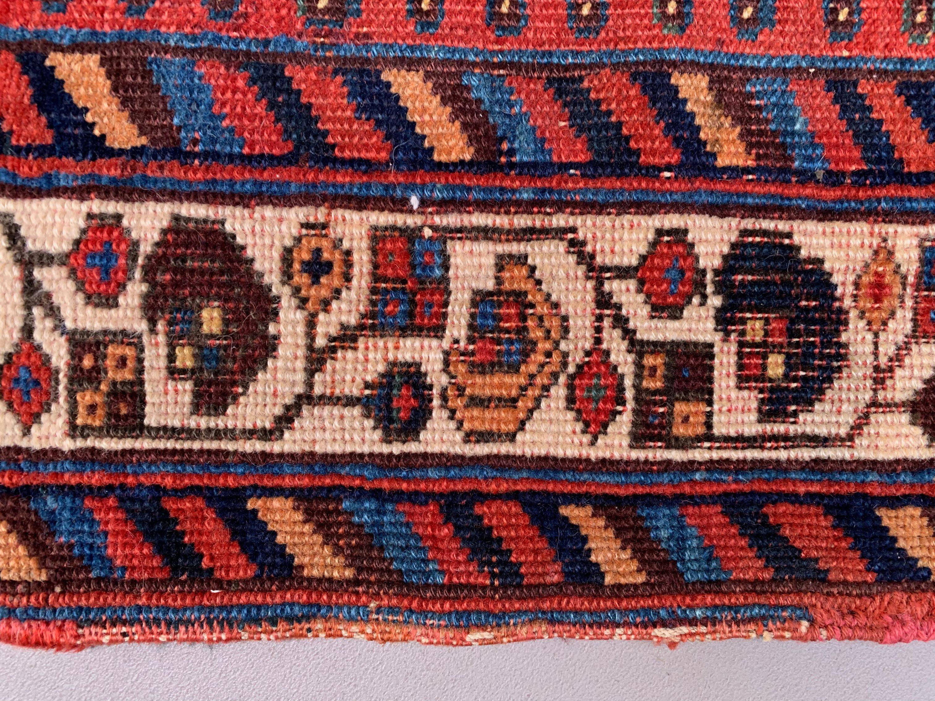 Vintage Kamseh Rug 130x97 cm, small, Tribal oriental Carpet truly Shabby Chic