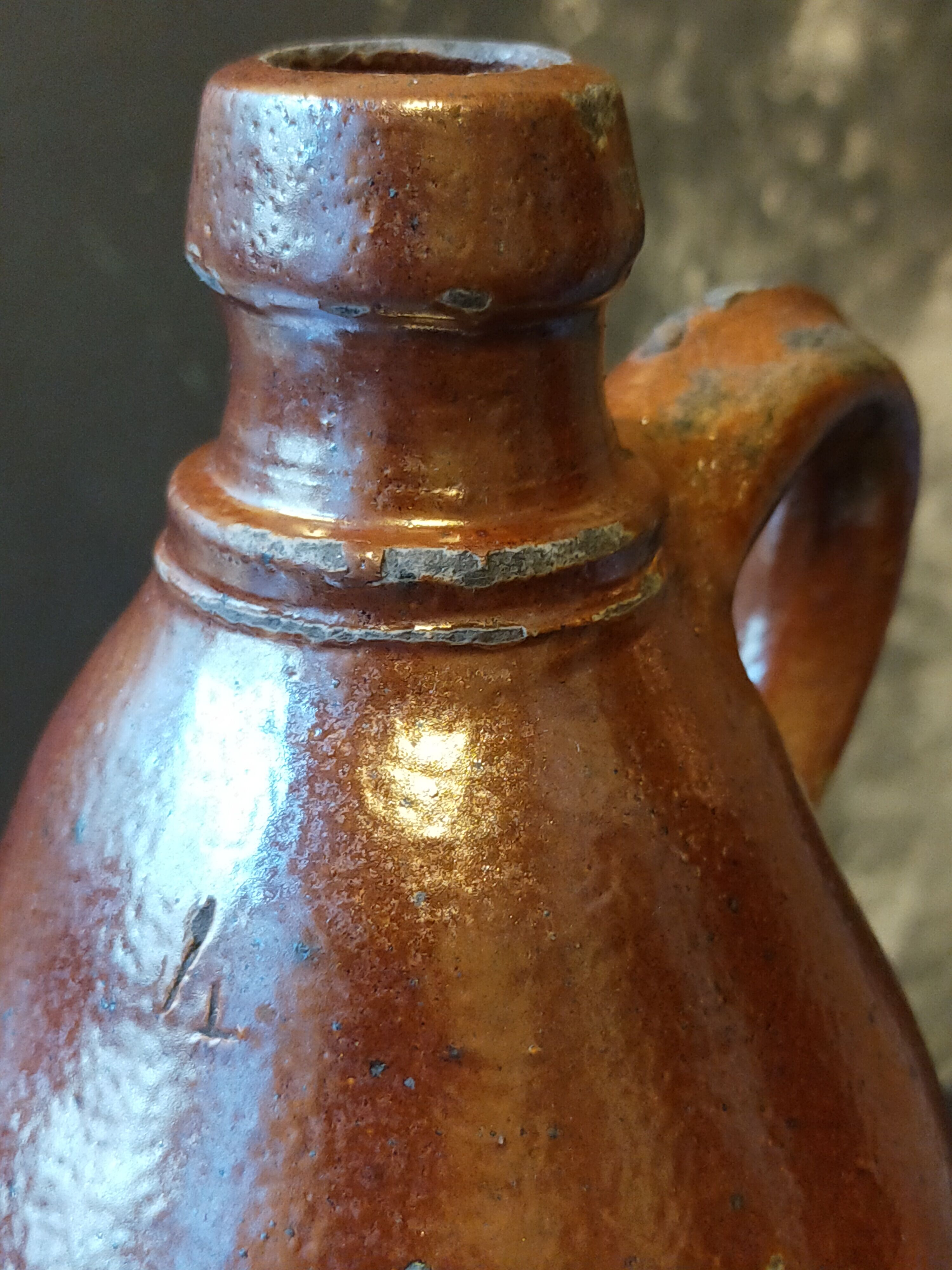 High bottle Art-popular heavy earth enamelled late nineteenth