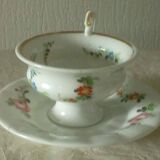 Coffee tea cup in Paris porcelain late 19th century