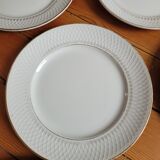Set of 8 L'Eclat L'Amandinoise flat plates