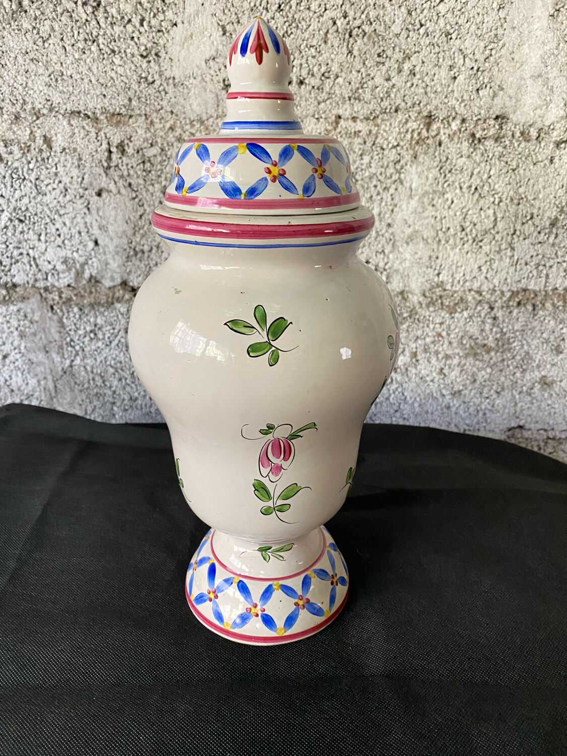 Citrus aur medicine jar