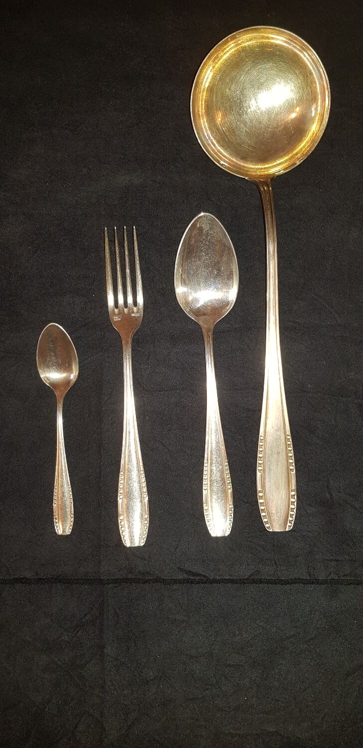 Ercuis cutlery 37 pieces. silver metal hallmark.