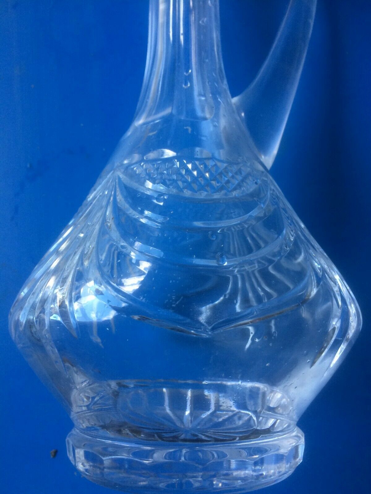 Lot of 2 crystal carafe