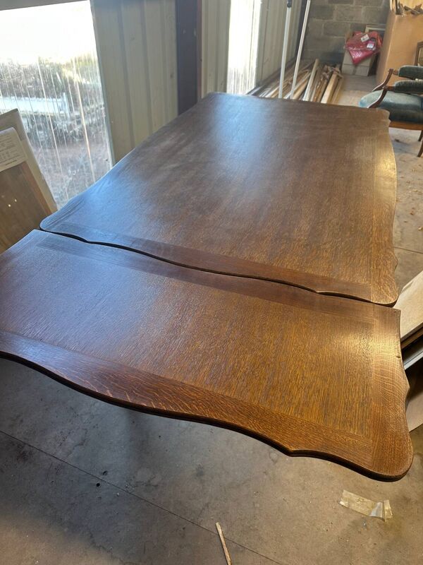 Table de salle à manger extensible – Ébénisterie de Lussac – style Lou