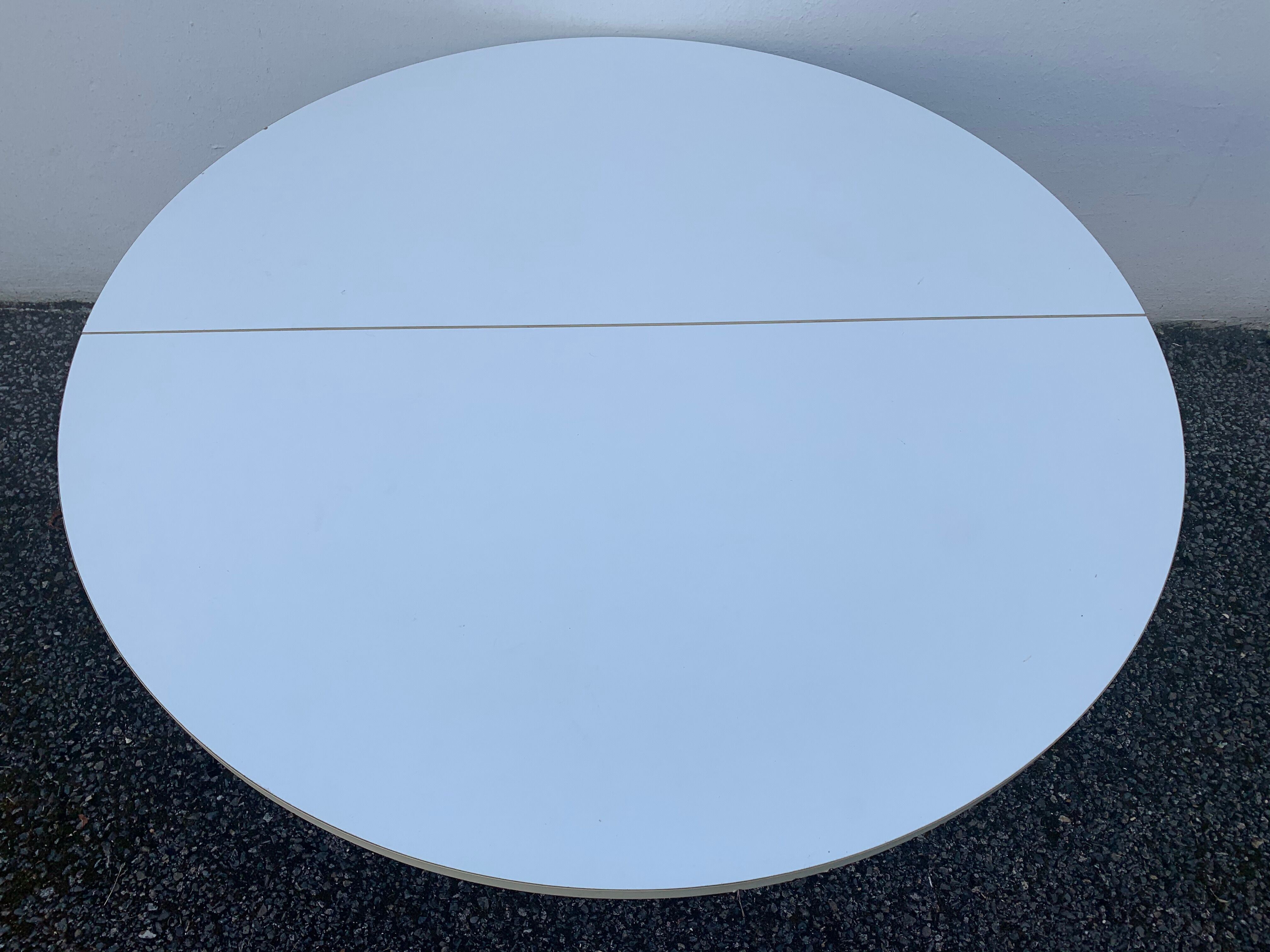 Tecno Osvaldo Borsani table 1970