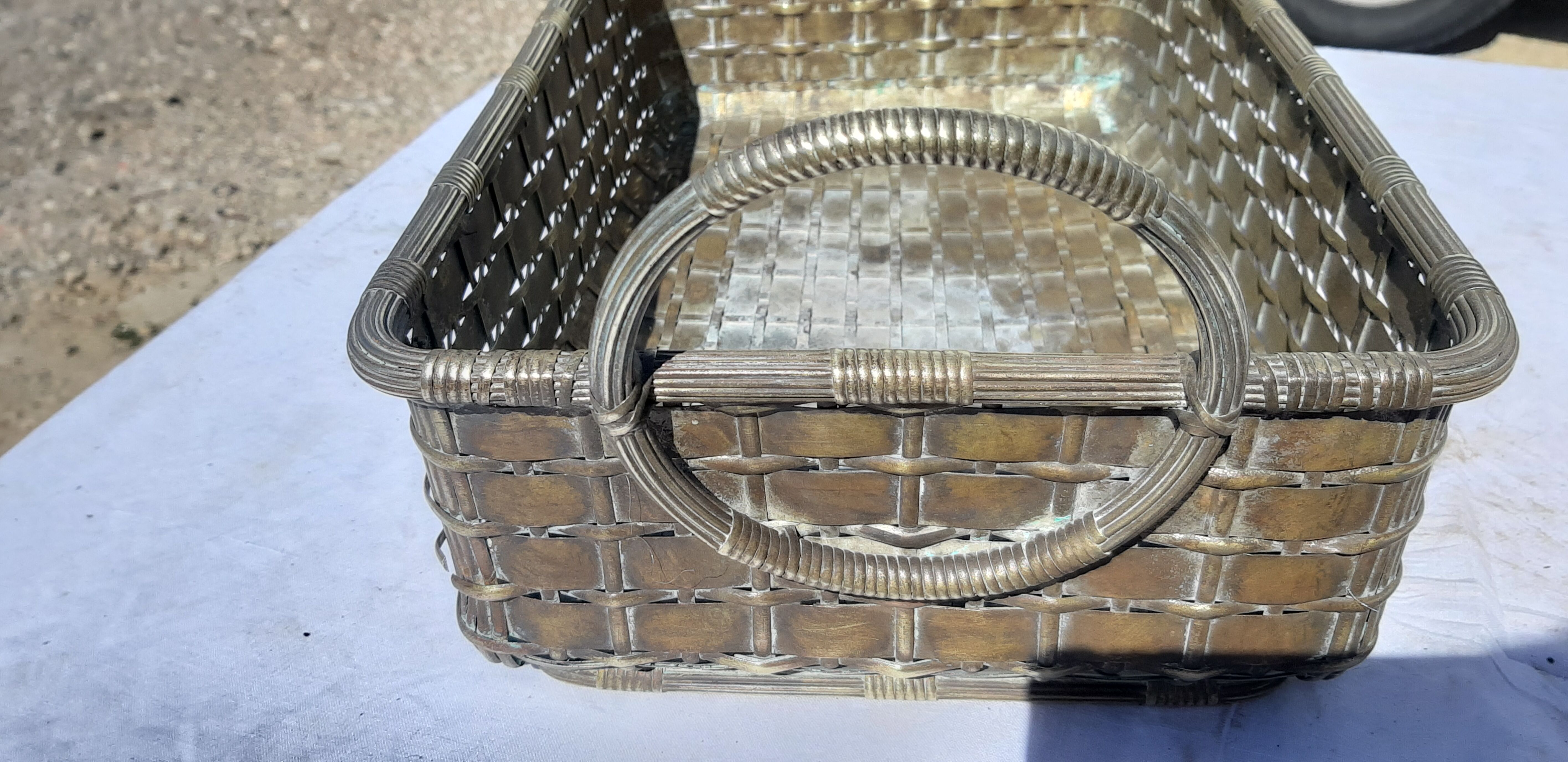 Basket braided in silver metal 19th