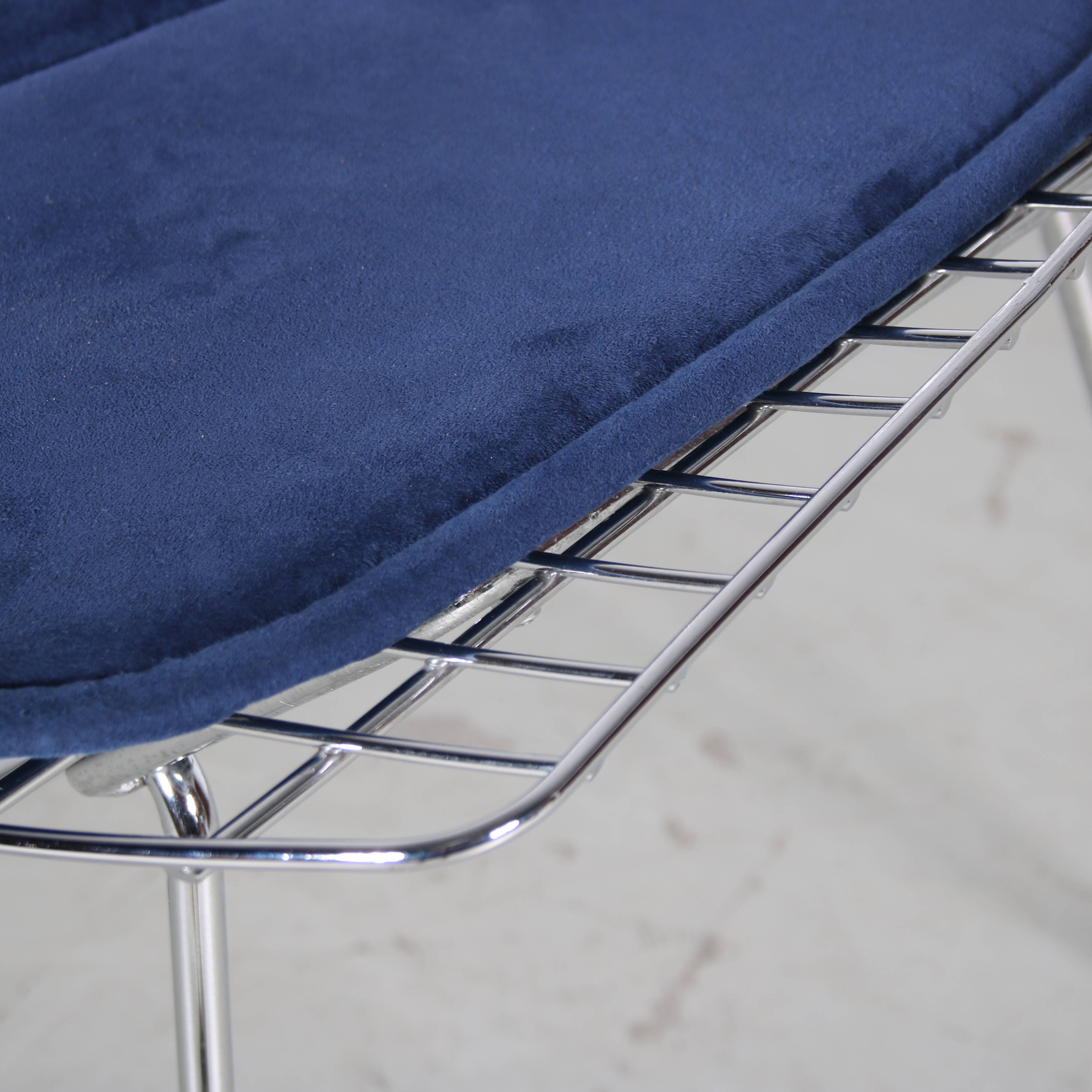 1980s Harry Bertoia dining vhairs for Knoll International, USA