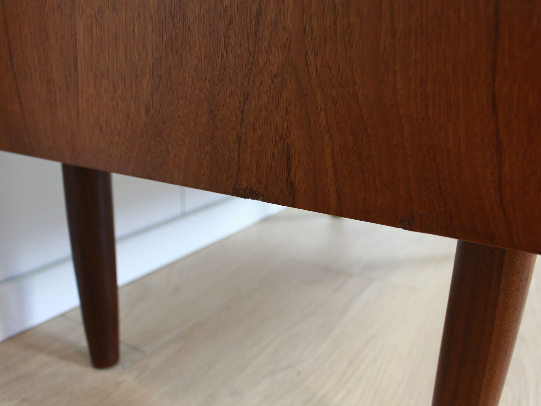 vintage chest of drawers