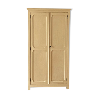 Armoire parisienne