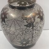 Vase ancien émaillé argent?- art nouveau - décor fourni chat, écureuil, oiseau