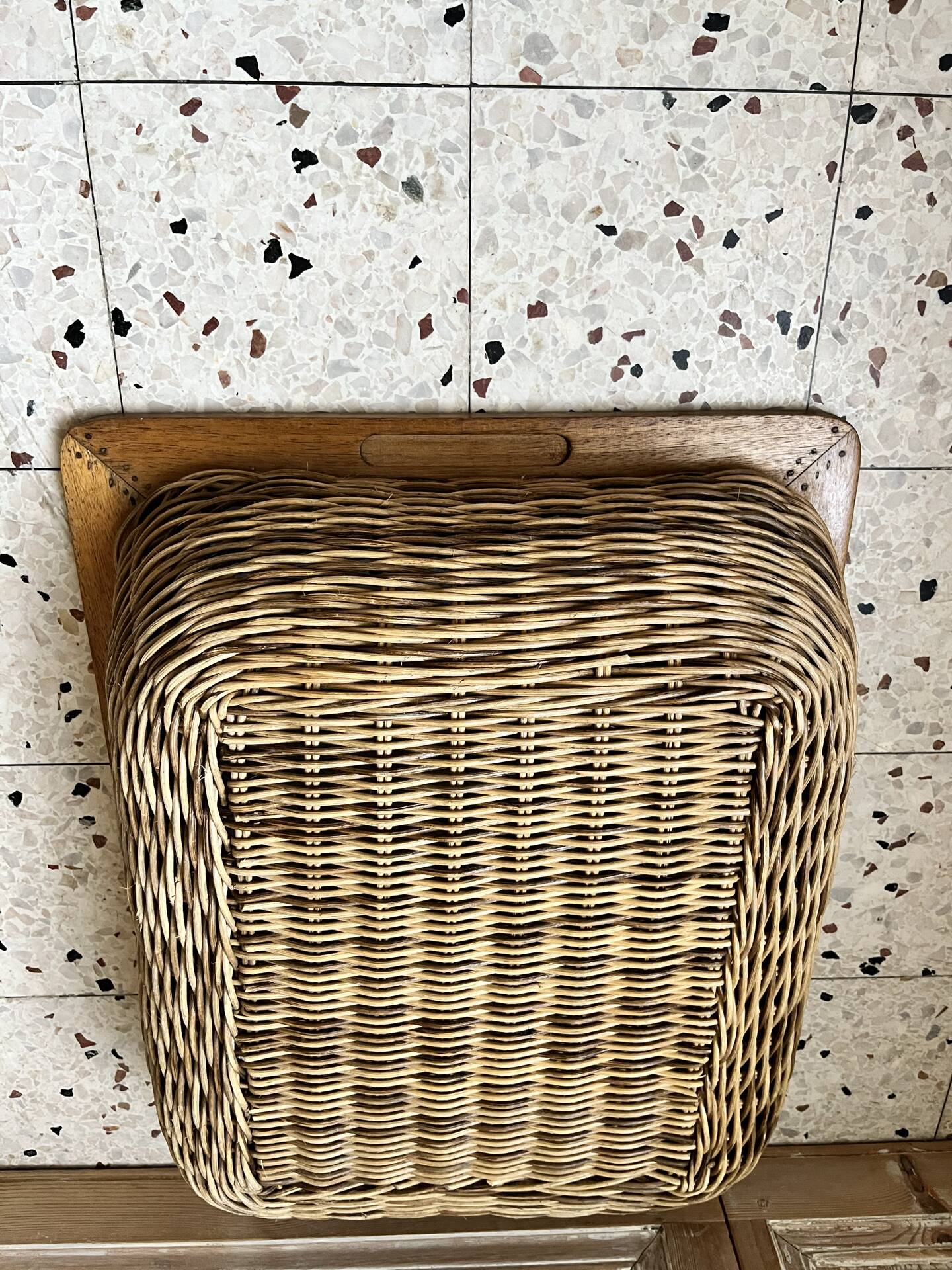 Panier en osier et bois 