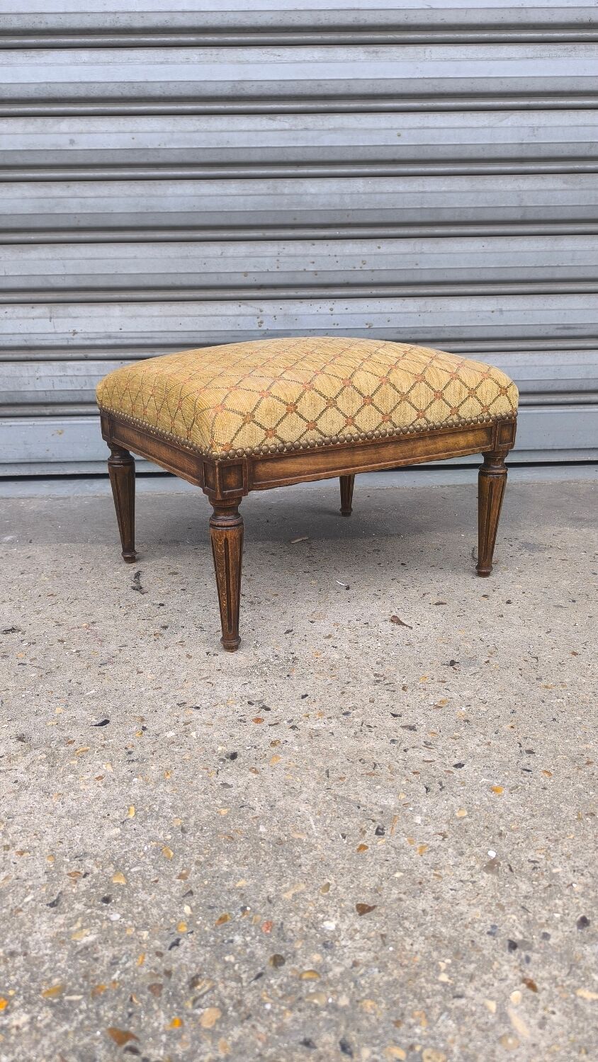 Louis XVI period wooden and velvet ottoman