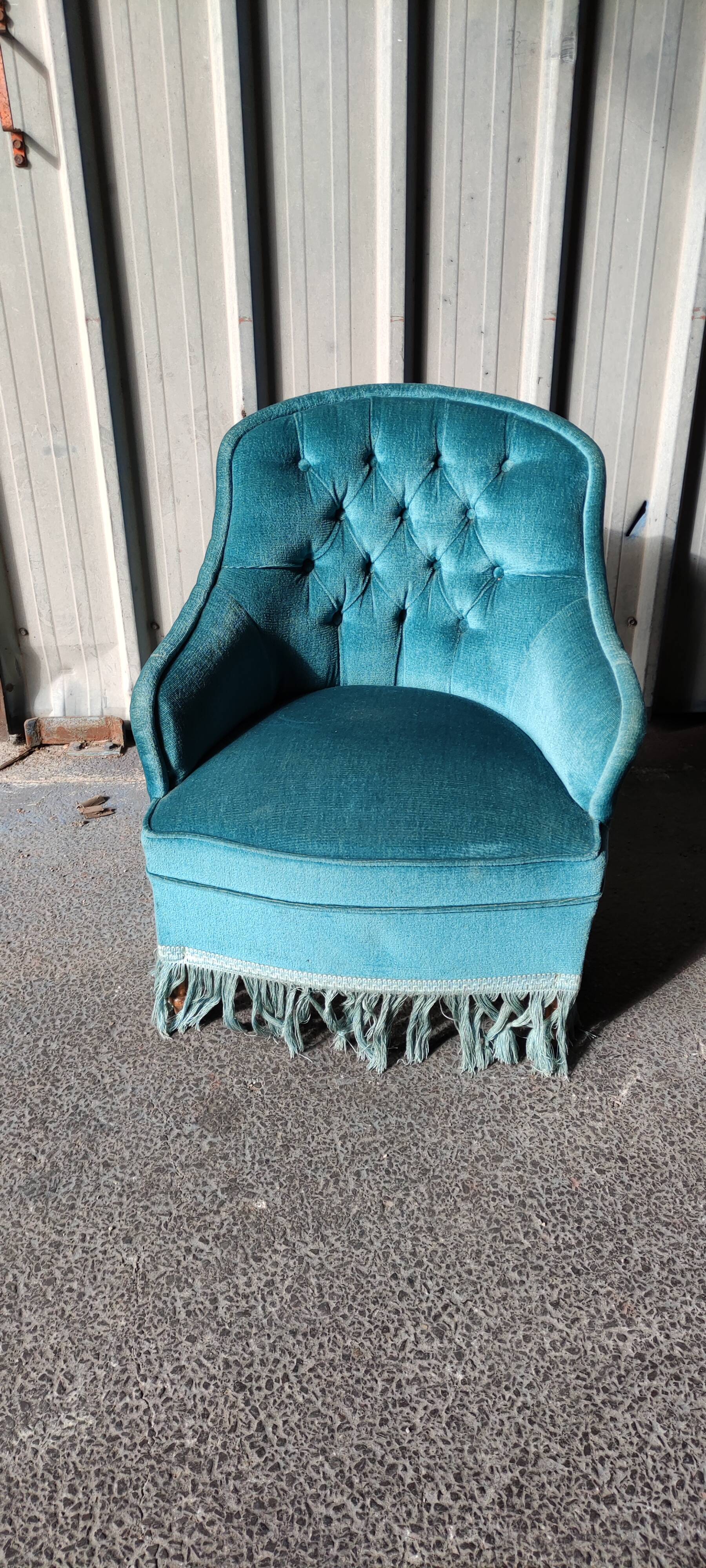 Blue velvet upholstered toad armchair