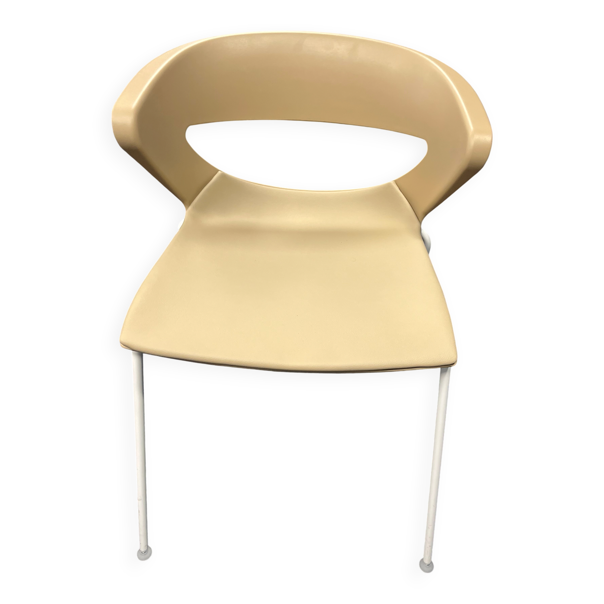 Lot 8 chaises modèle kicca marque kastel