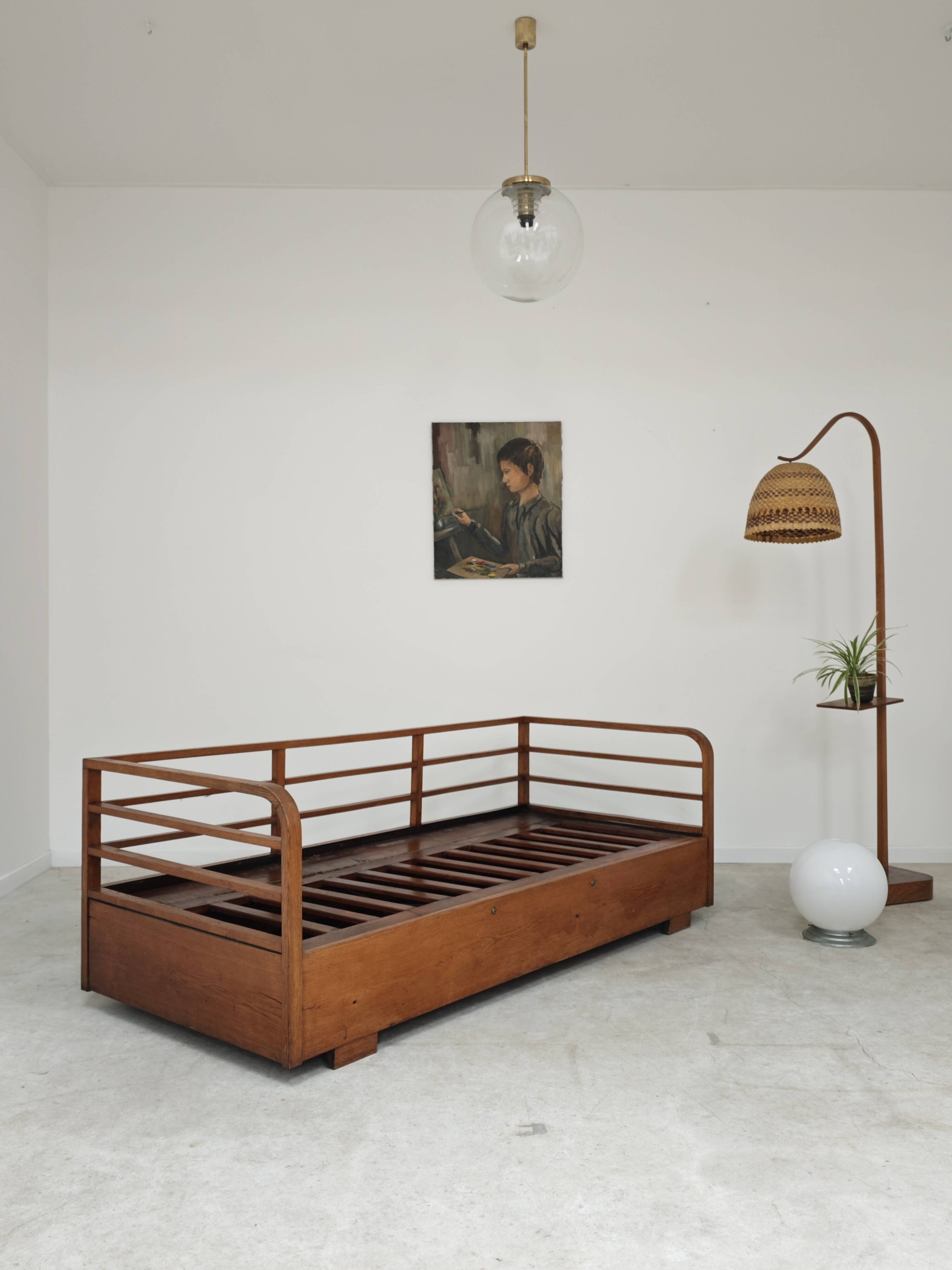 Art Deco sofa gray fabric Jindrich Halabala 1930