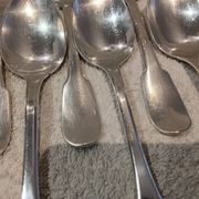 11 silver-plated dessert spoons by Christofle, Cluny pattern, striped