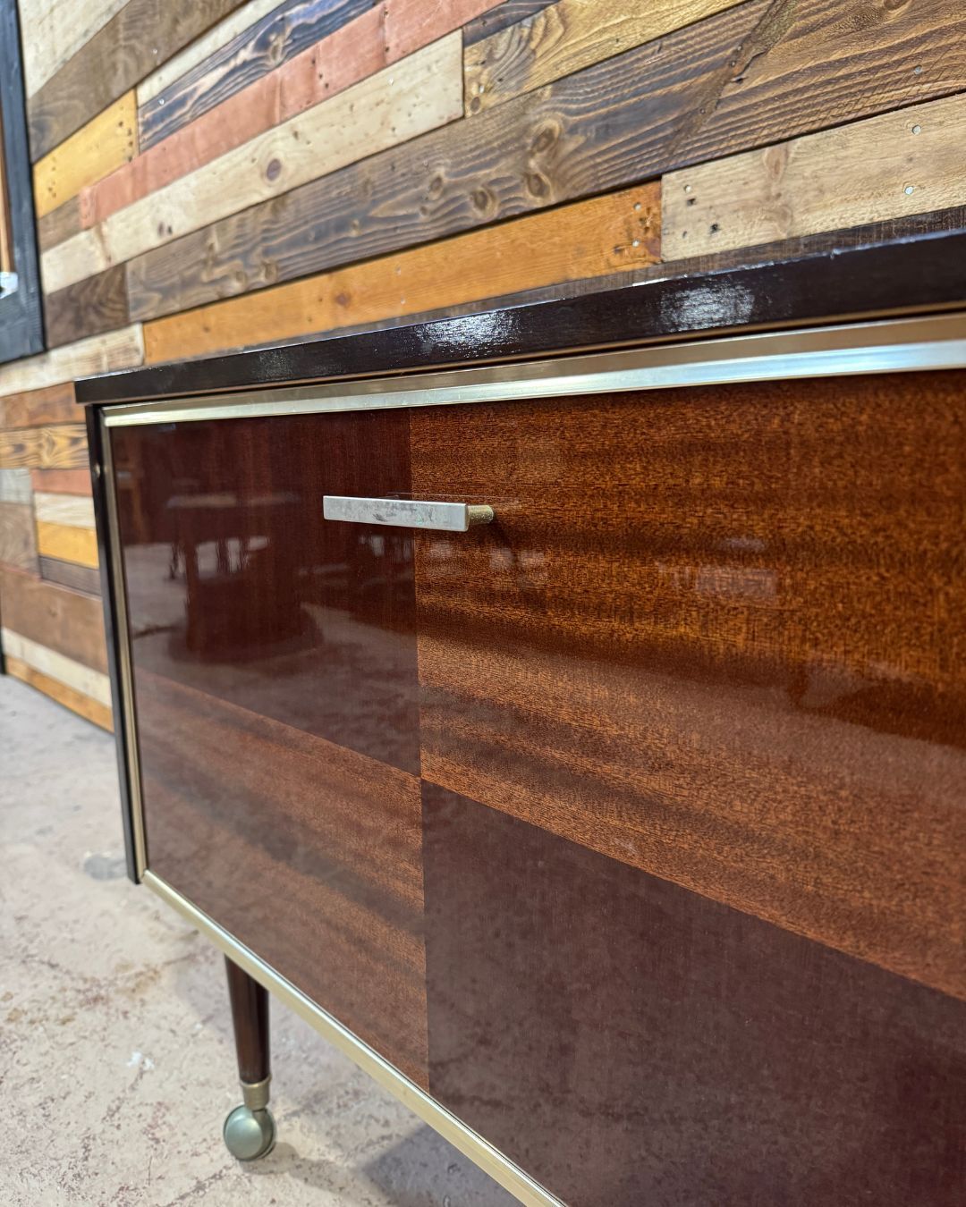 Petit meuble bar vintage