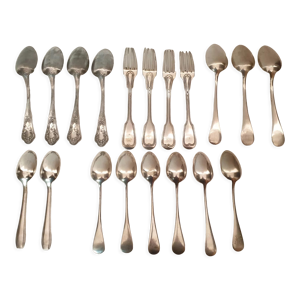15 cuillères & 4 fourchettes