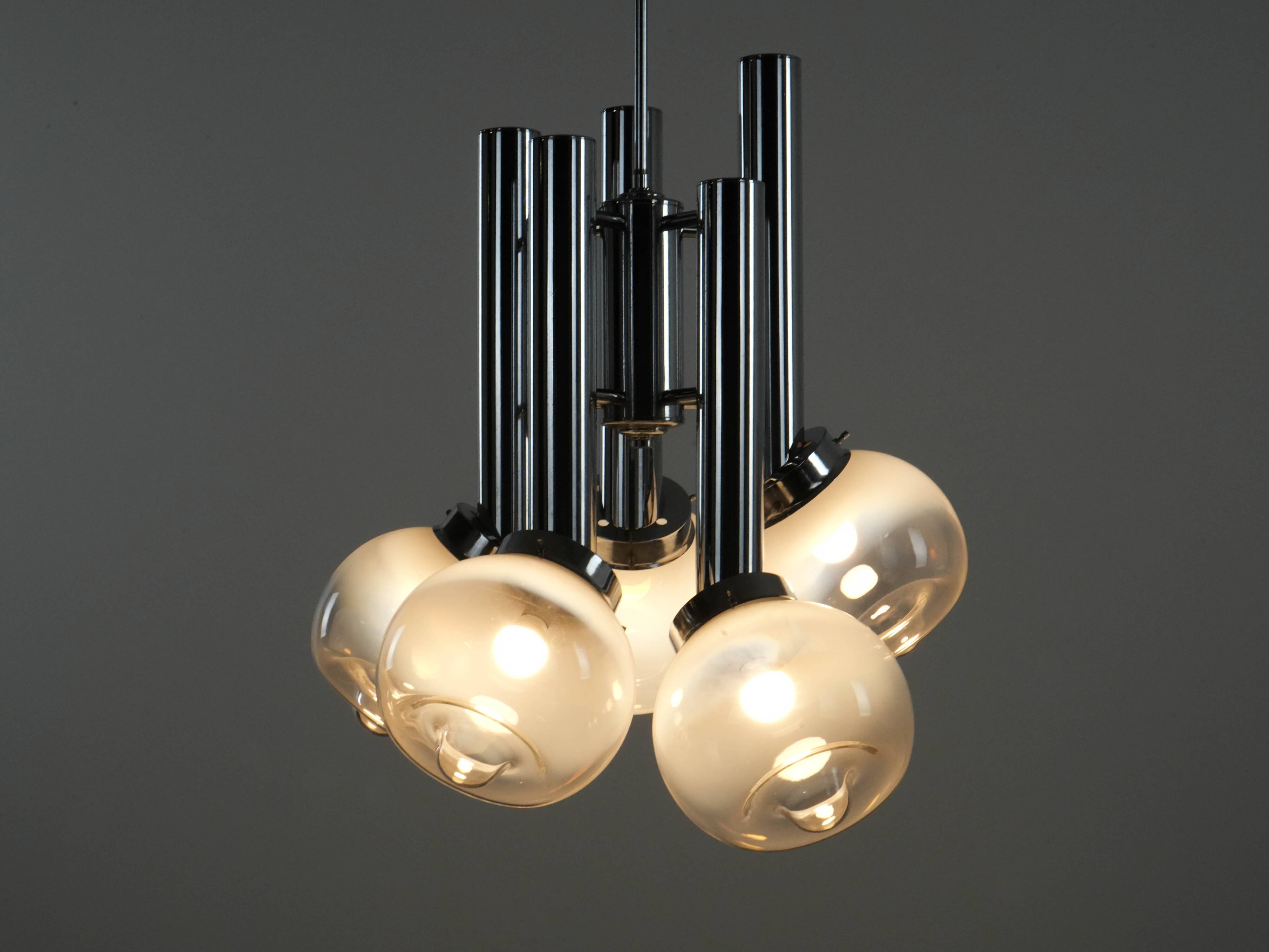 Chandelier, Italian design, 1970s, manufactured in Italy