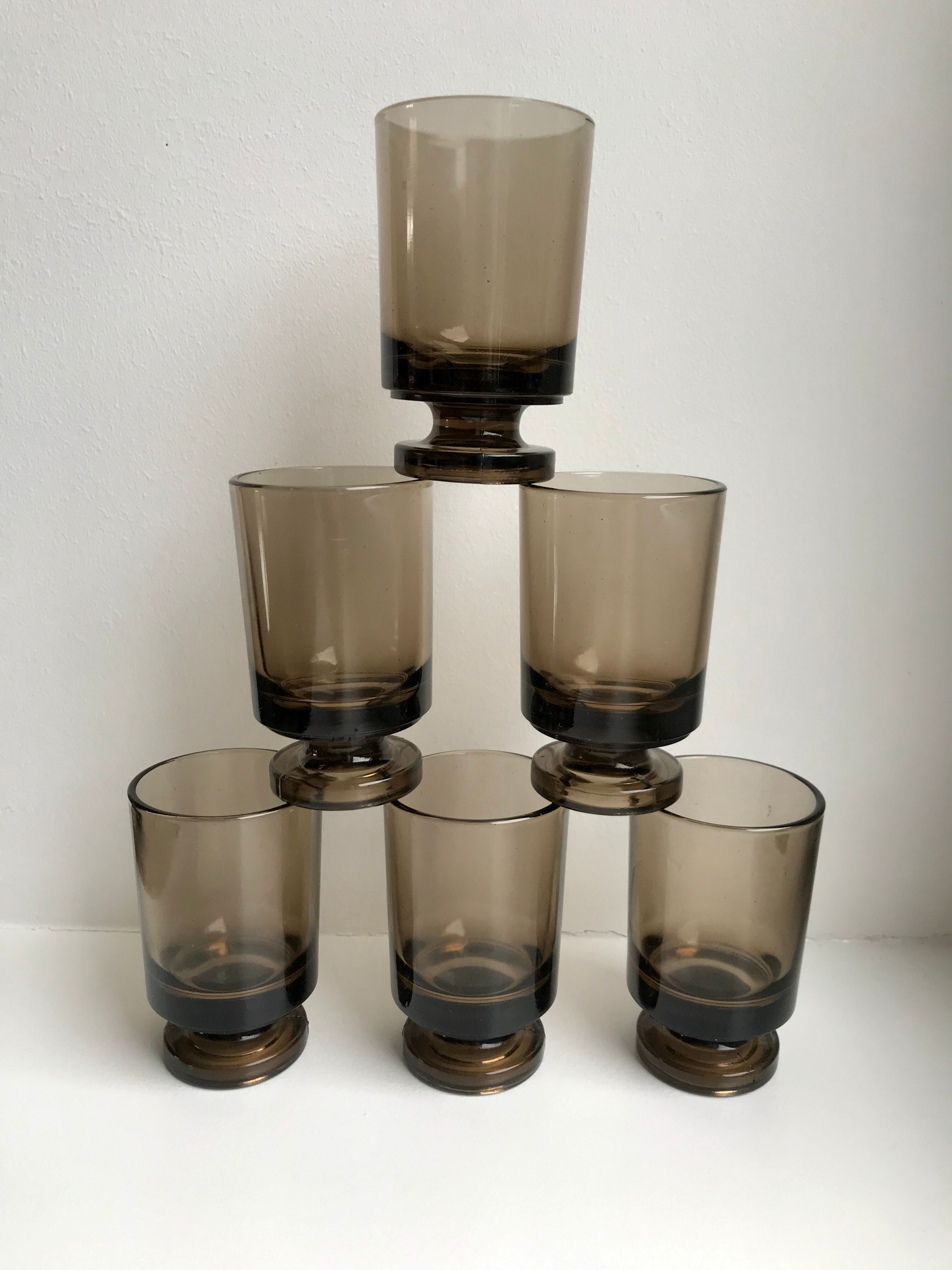 Set of 6 glasses with liqueur in smoked glass design 70s