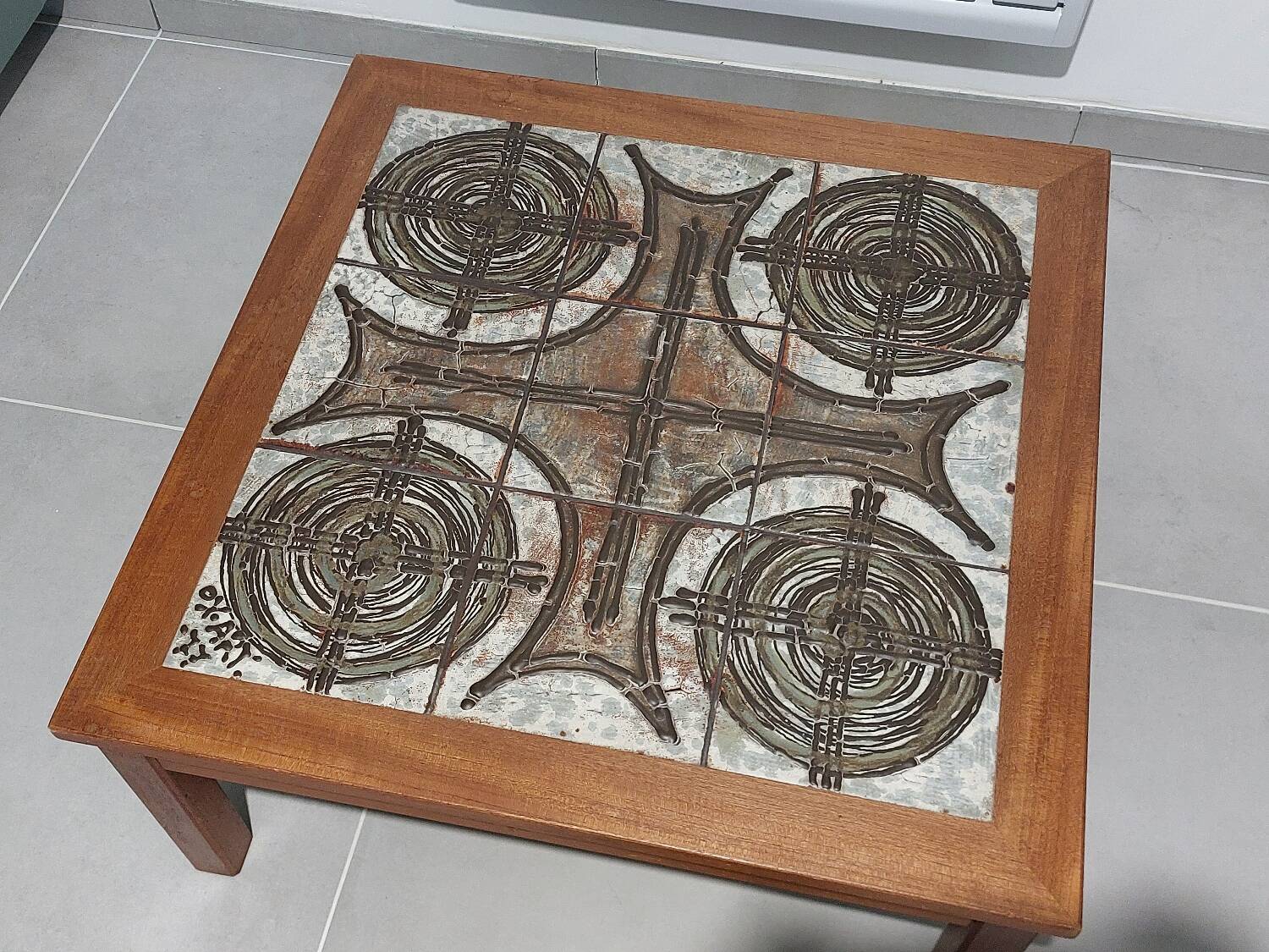Coffee table