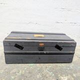 Wooden travel trunk