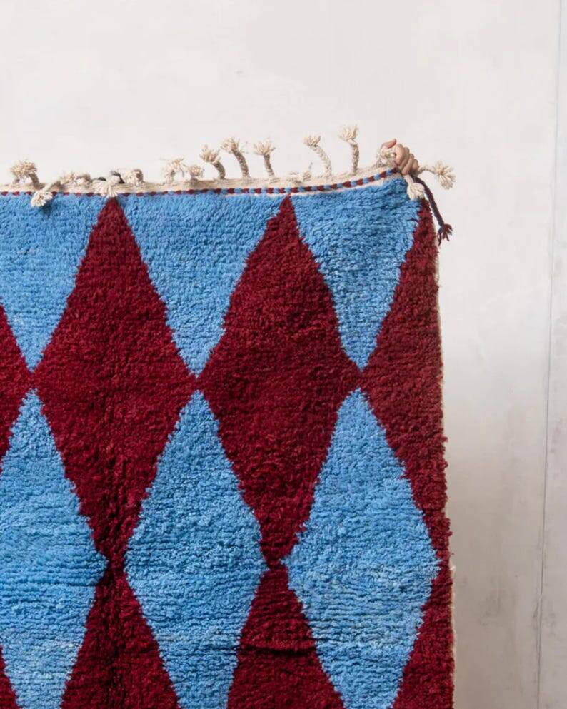 Handmade Moroccan pure wool rug, size 140 x 260 cm