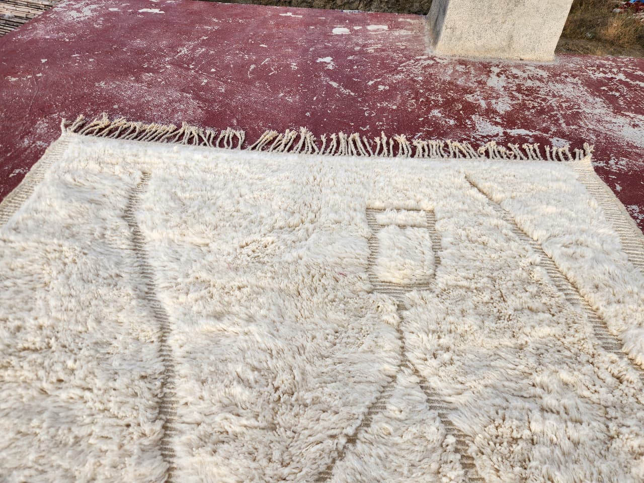 Authentic Beni Ouarain rug 300 x 200 cm in natural wool