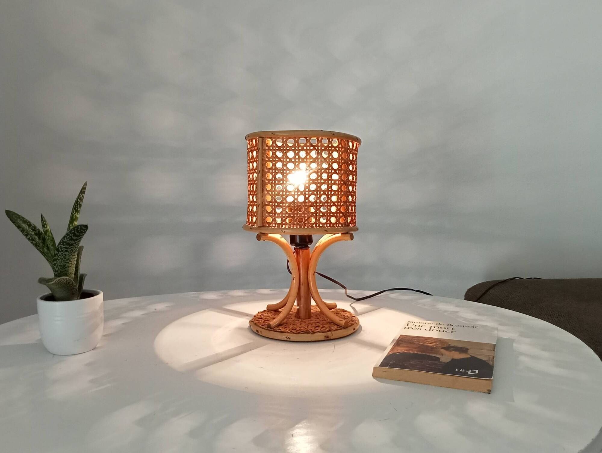 Vintage table lamp in organic style, French Riviera, rattan and caning.