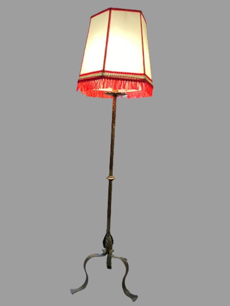 Lámpara de pie de hierro forjado, años 60