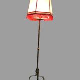 Lámpara de pie de hierro forjado, años 60